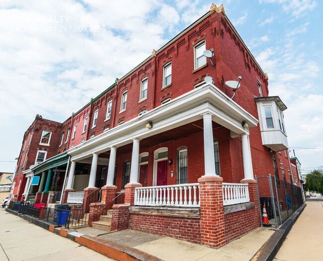 Building Photo - 2 Bed West Powelton Apartment