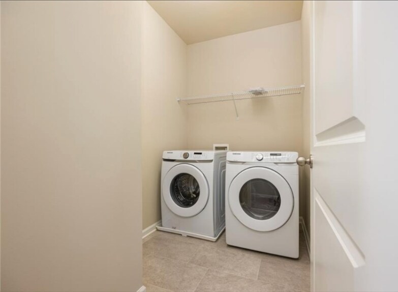 Building Photo - 2727 Pearl Ridge Trce