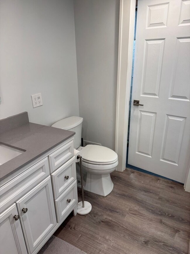 Building Photo - East Grand Rapids Gem: 4-Bedroom, 2-Bath U...
