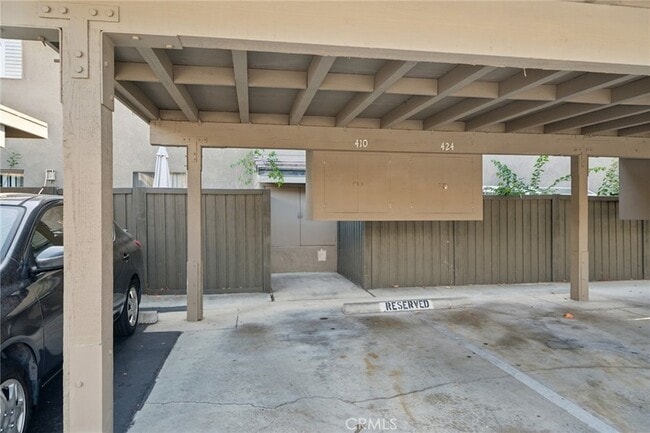 Building Photo - 82 Streamwood