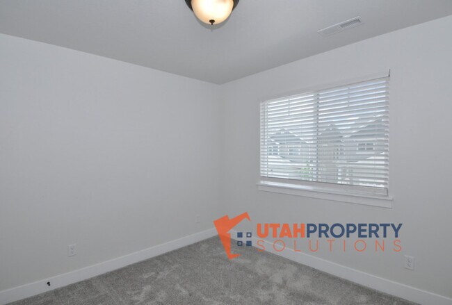 Building Photo - 1748 N 3720 W