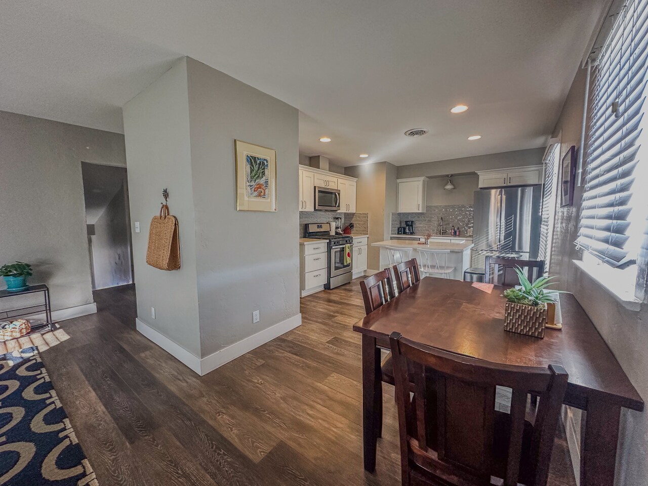 Building Photo - 5532 N Haight Ave