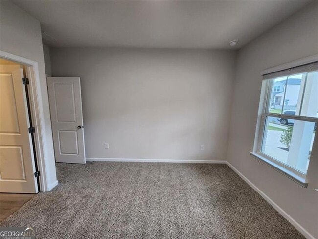 Building Photo - 235 Vly Oak Dr