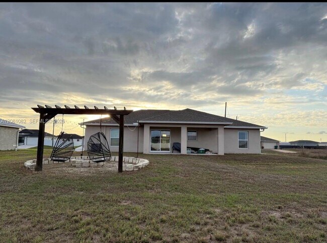 Building Photo - 7033 Waldo Cir