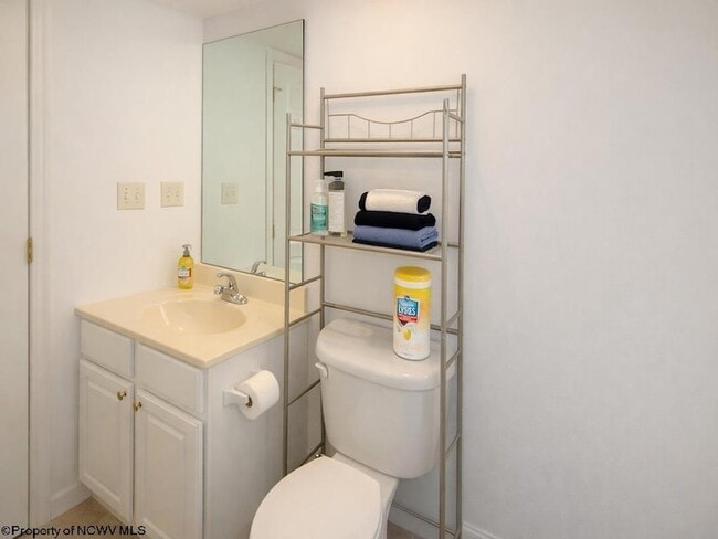 Building Photo - 1340 Headlee Ave