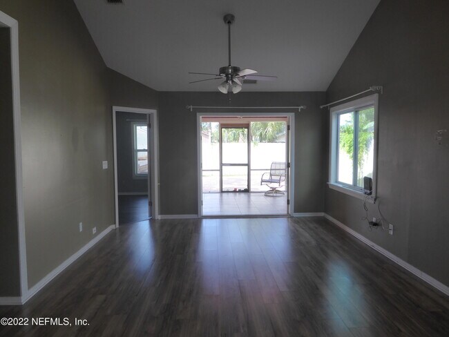 Building Photo - 14317 Coral Reef Dr S