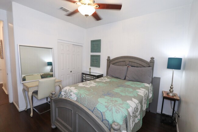 Building Photo - 62679 S Starcross Dr