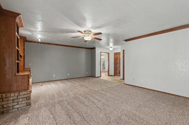 Building Photo - 3801 Western Heights Ave