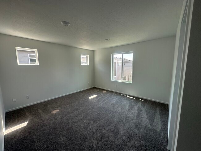 Building Photo - 24874 E Snowy Owl Lp