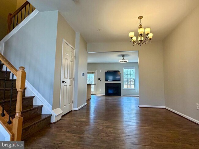 Building Photo - 6036 Helmsman Way