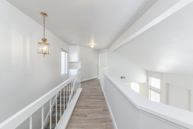 Building Photo - 6908 Quiet Cove Dr