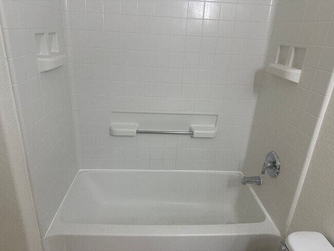 Building Photo - NE Near Nellis! Gated! Community Pool, Spa...