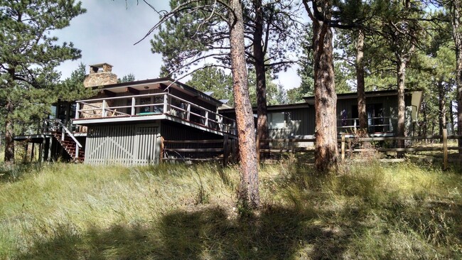 Building Photo - Lovely Ranch Style Home in Evergreen's Hiw...