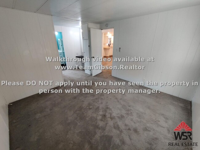 Building Photo - 3 Bedroom Home in Lake Elsinore