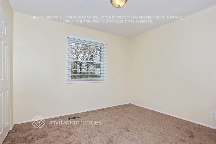 Building Photo - 289 Seabury Rd