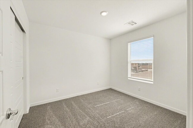 Building Photo - 9653 Horseshoe Cyn St