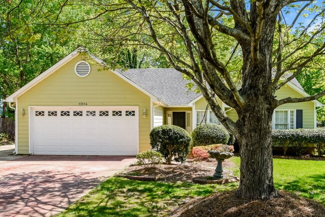 Building Photo - 13514 O'Malley Dr