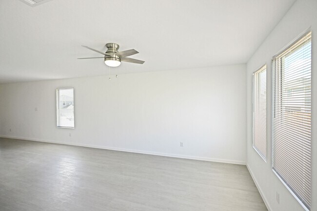 Building Photo - 114 Haley Wy