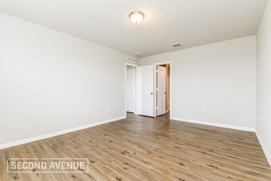 Building Photo - 2179 Rock Dr