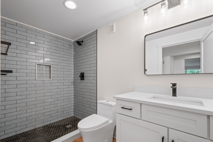 Building Photo - 14407 NE Fremont St