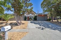 Building Photo - 3767 Gainsborough Dr