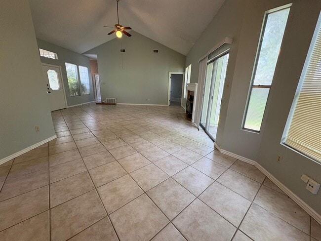 Building Photo - 12604 Hunters Chase Dr