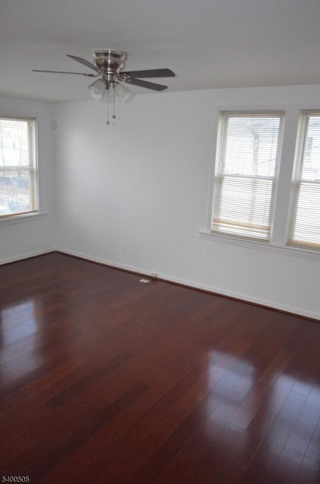 Building Photo - 14 Fremont St