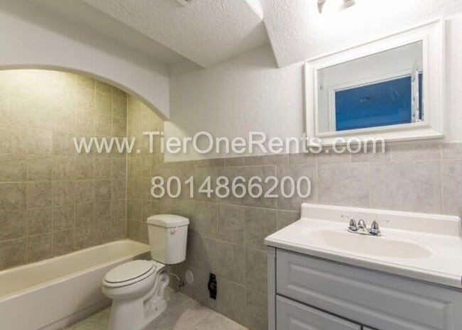 Building Photo - This property offers a NO DEPOSIT option a...