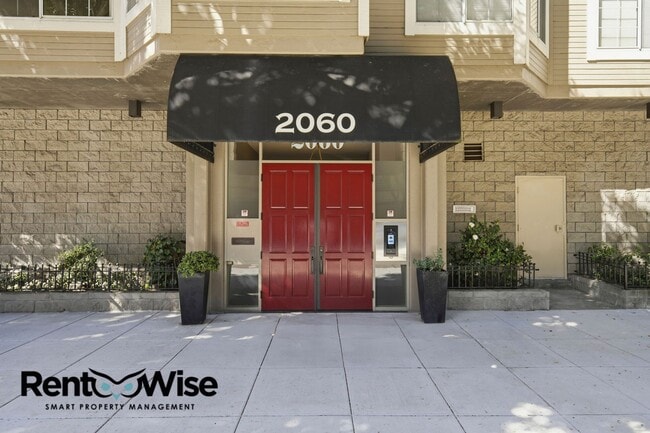 Building Photo - 2060 Sutter St