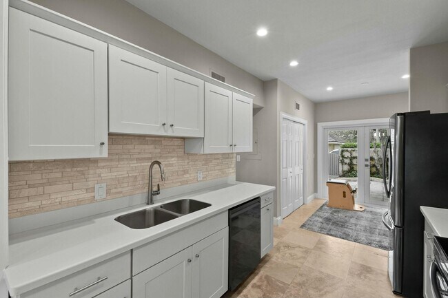 Building Photo - 2576 Muirfield Ct