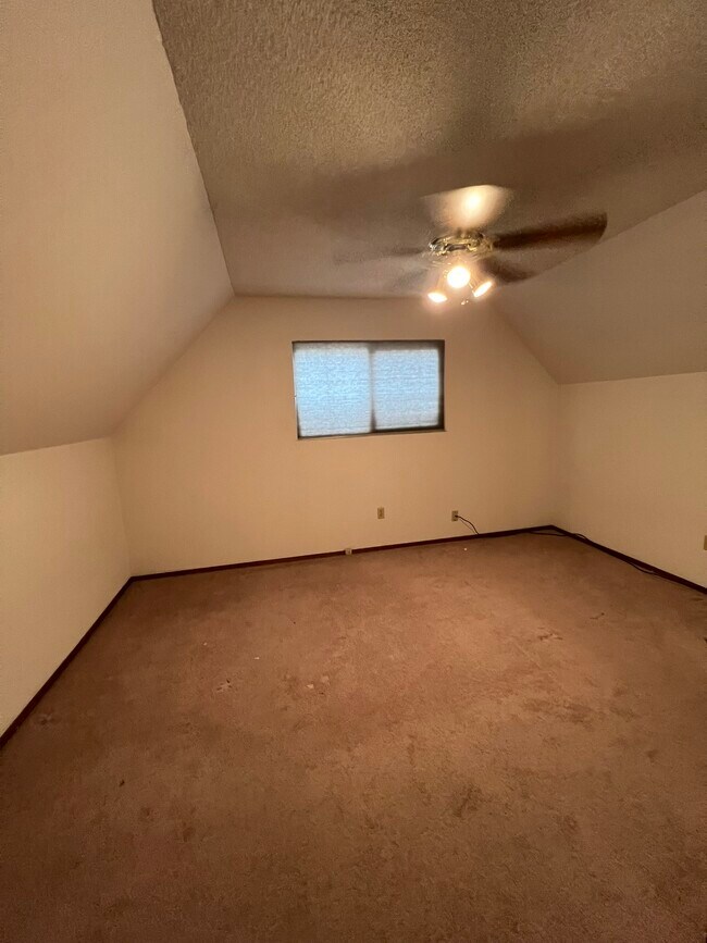 Building Photo - 1506 Murietta Dr