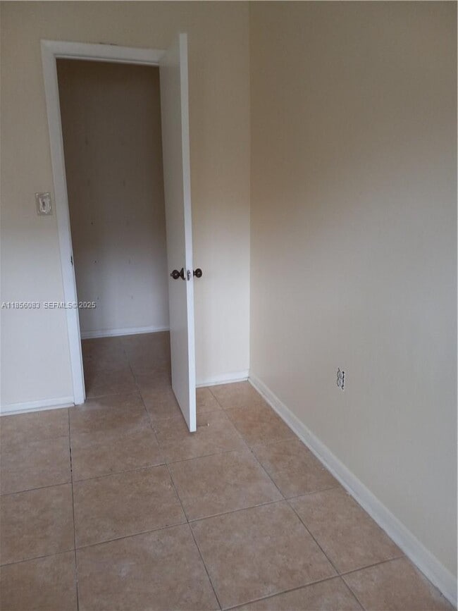 Building Photo - 2210 SW 81st Ave