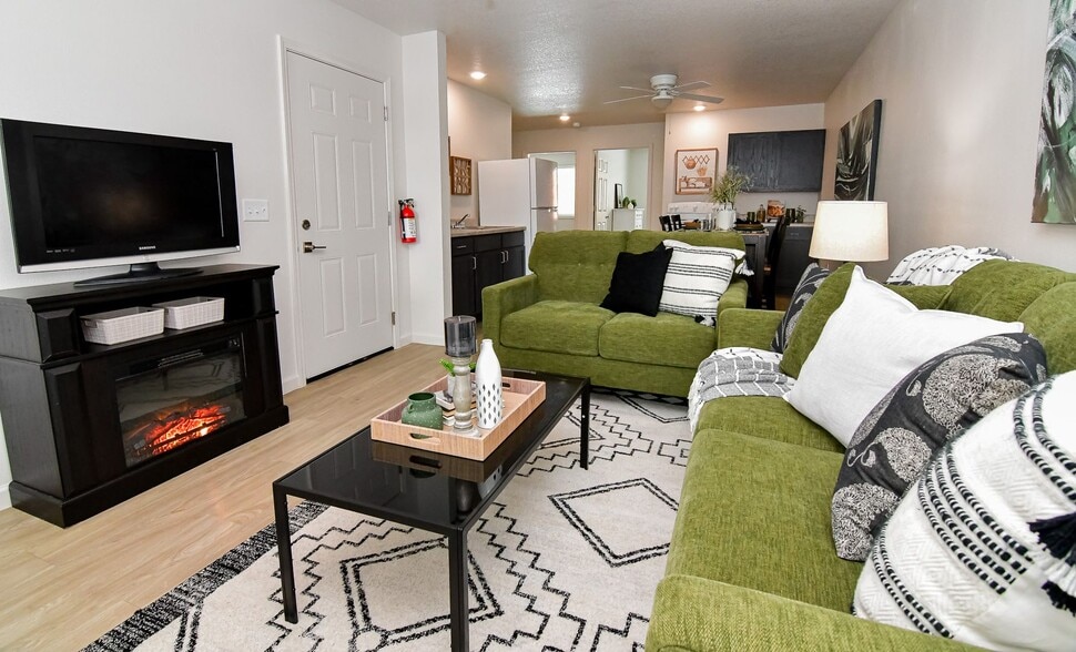 Interior Photo - Kate's Landing