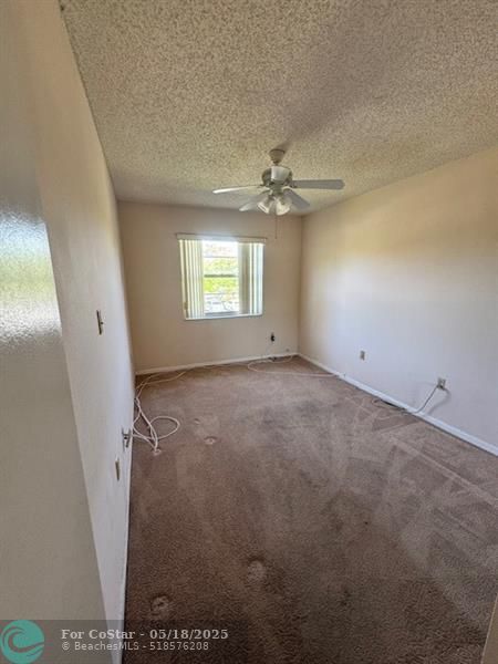 Building Photo - 4990 E Sabal Palm Blvd