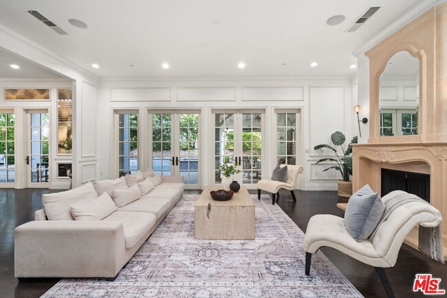 Building Photo - 4923 Amigo Ave