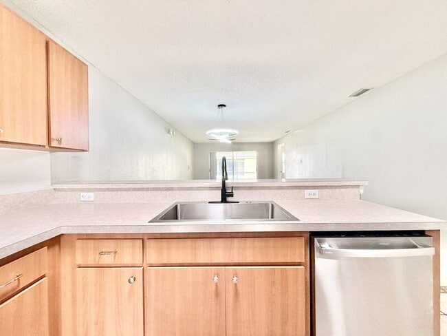 Building Photo - 2140 Mystic Ring Loop
