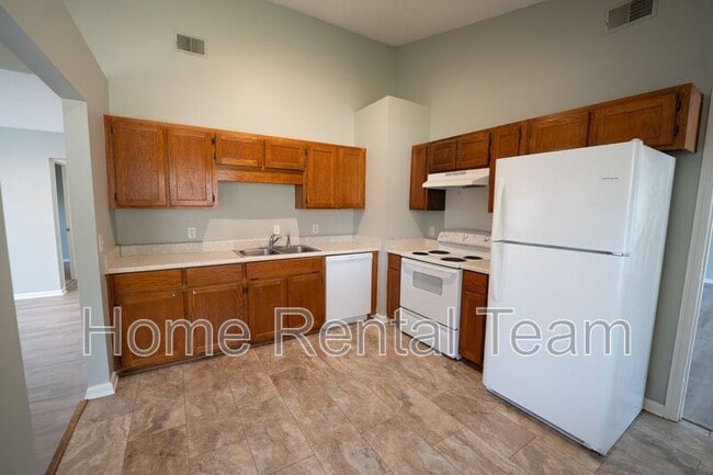 Building Photo - 148 Finn Cir