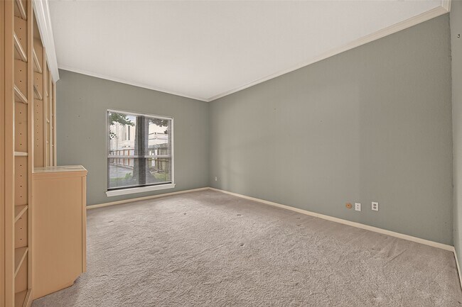 Building Photo - 1201 Bering Dr