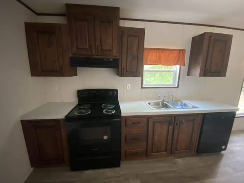 Building Photo - 208 Dawn Ave