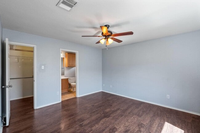 Building Photo - Charming 2-story 3 bedroom home- Available...