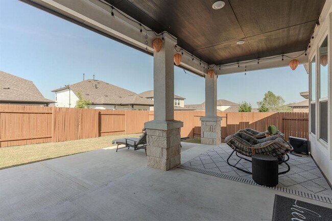 Building Photo - 6504 Velvet Leaf Ln
