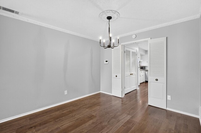 Building Photo - 11143 Joymeadow Dr