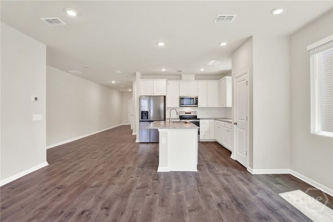 Building Photo - 132 Congo Ct
