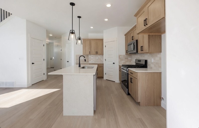 Building Photo - 4391 Templar Dr