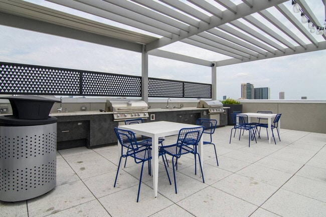 Building Photo - 4204 Greeley St