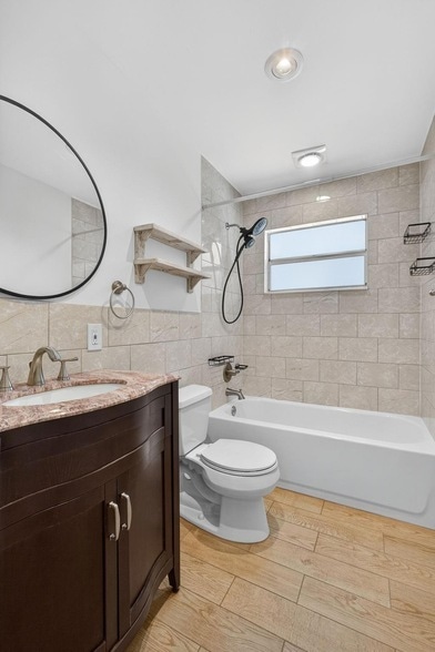 Building Photo - 5058 Canal Cir E