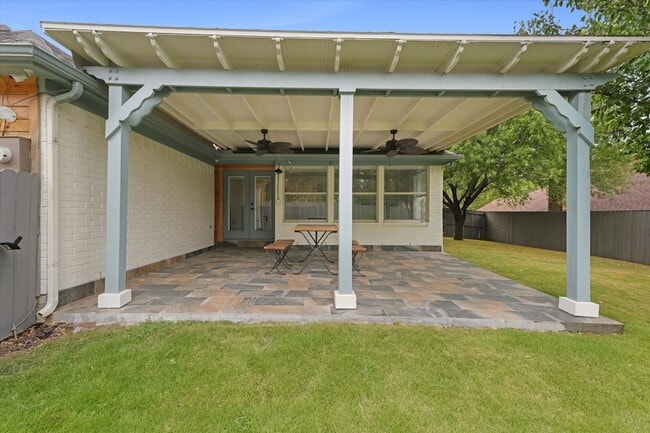 Building Photo - 1216 Bold Forbes Dr