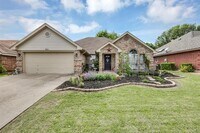 Building Photo - 6813 Hadley Dr