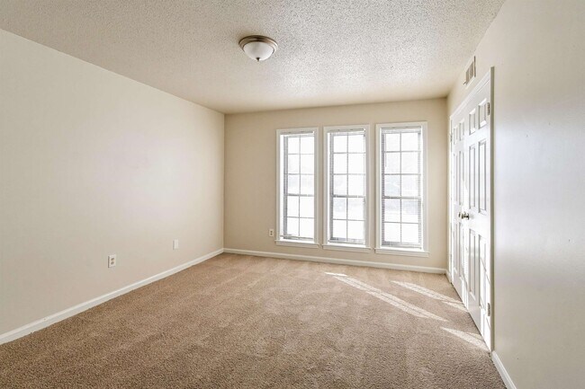 Building Photo - 4562 Cognac Cove