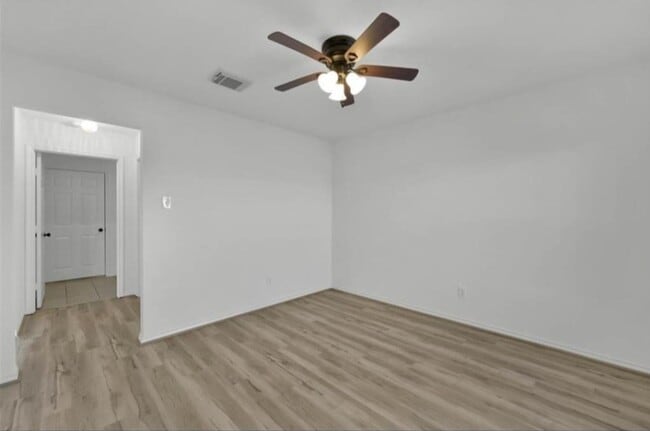 Building Photo - 22056 Knights Cove Dr